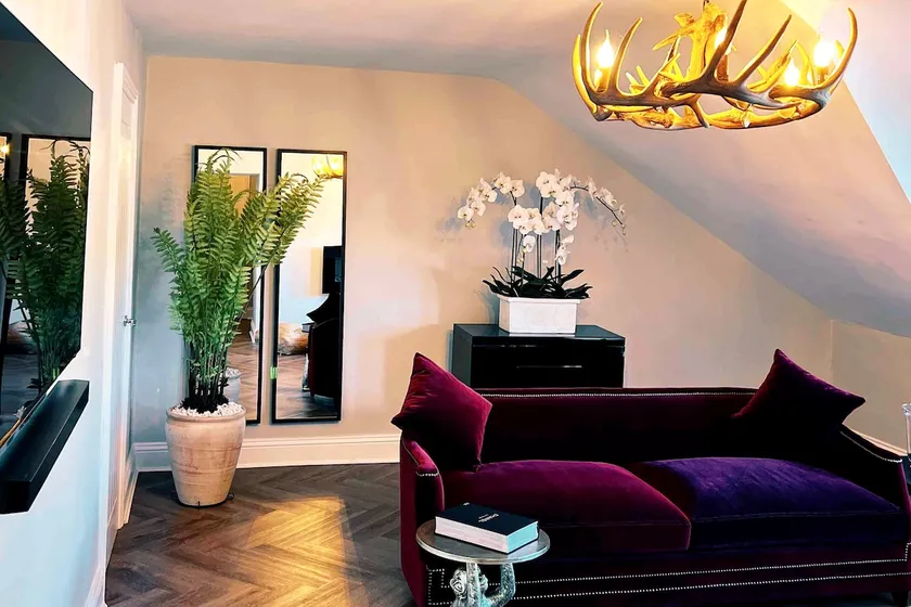 Central | Spacious Penthouse | Stunning Views - Image 1