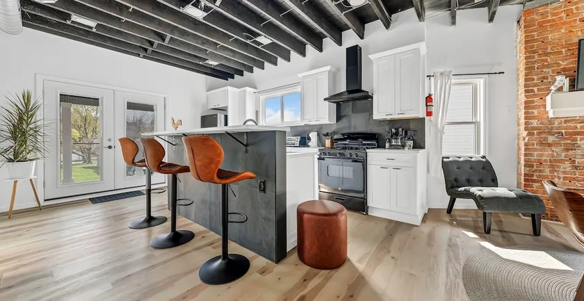 Cool Urban Stay Downtown Loft - Image 1