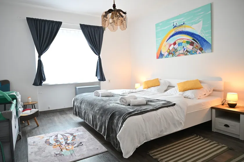 Rodinný apartmán u Broumovského náměstí - Image 1