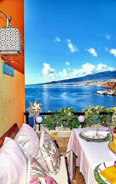 Beachfront Terrace & Ocean Access & Pool - Image 1