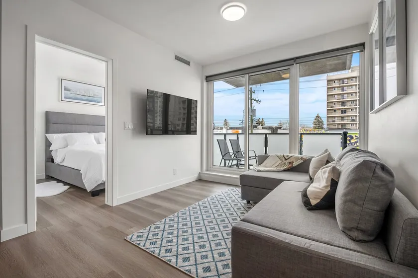 Stylish Serenity | Kensington | UG Parking | AC - Image 1