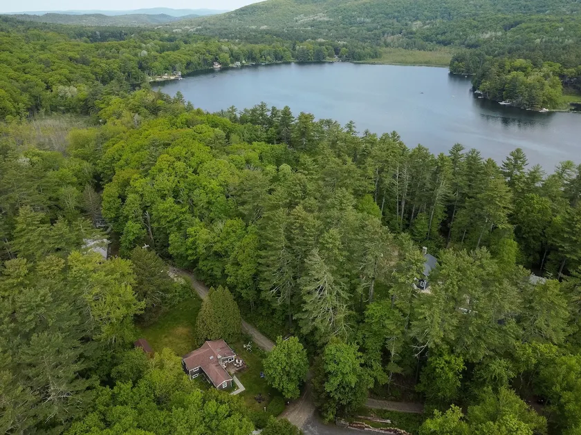 Cottage near lake Explore the Berkshires, Pets OK! - Image 1