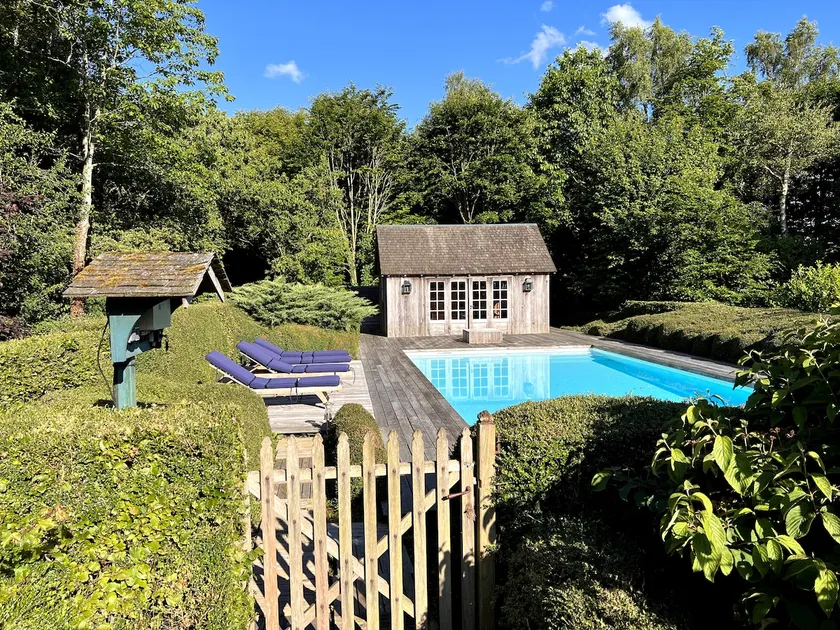 Beautiful Property near Somme Bay - Image 1