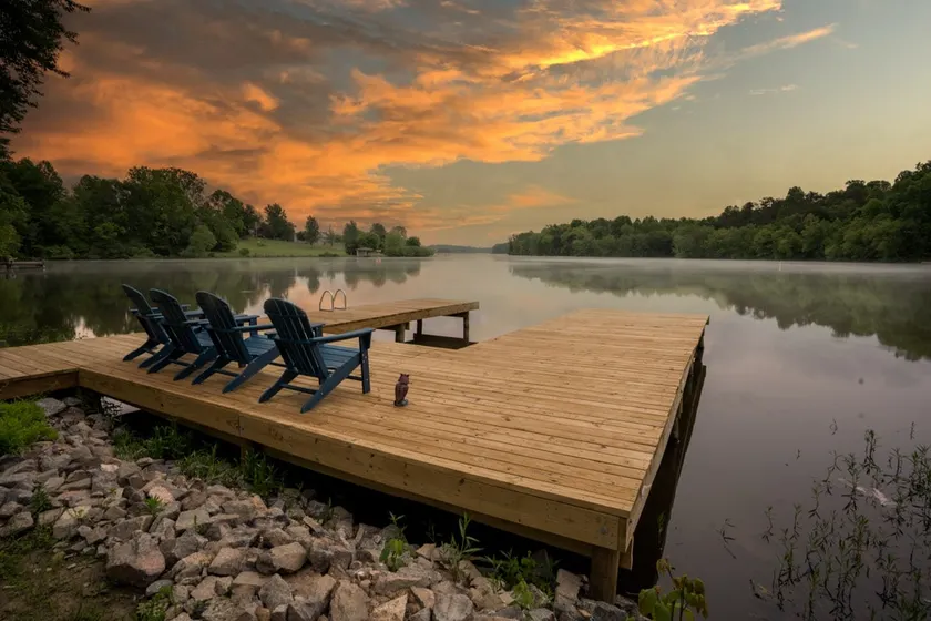 Lakefront 3BR+Loft | Dock | Firepit | Kayaks - Image 1
