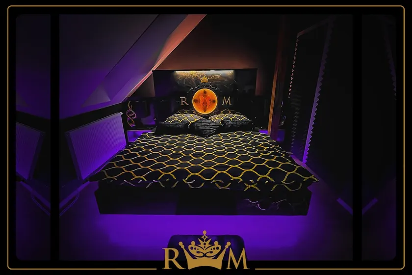 Apartment • King Bed • 6 Pers • Free Parking - Image 1