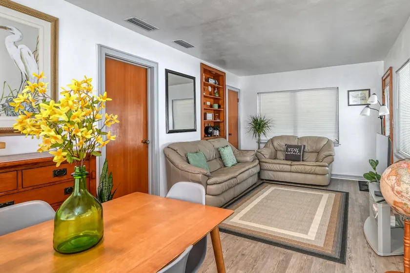 Serene Escape in Historic Palatka: Cute 2BR Home - Image 1