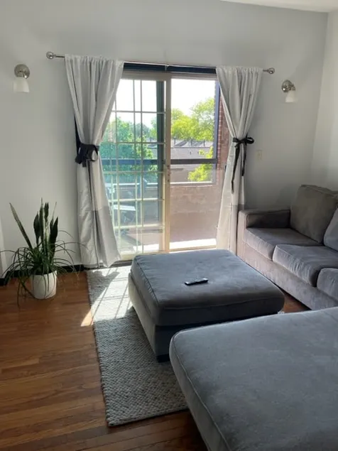 Midtown Magic, *private balcony, gated parking - Image 1