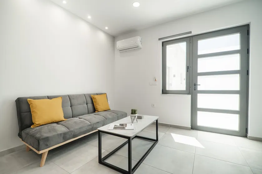 Kiani Apts - Image 1