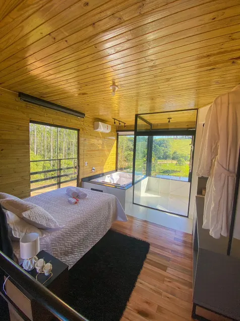 Romantic Leão Chalet with Whirlpool - Image 1