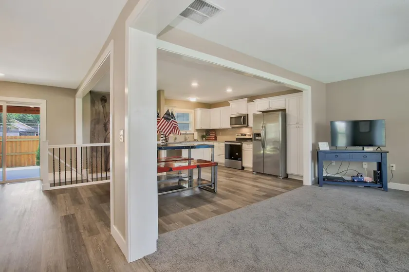 Best Airbnb in Derby, KS 100% - Image 1