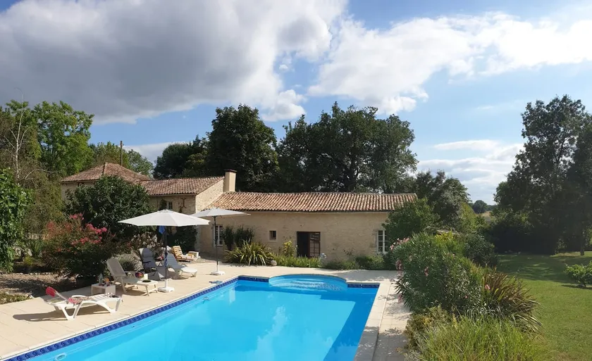 'Les Peupliers' Charming gîte in Saint Astier - Image 1
