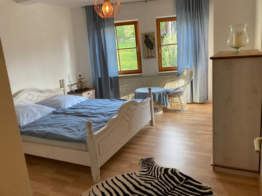 Spacious 3.5 room apartment - Image 1