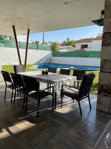 Ideal house to enjoy - Image 1