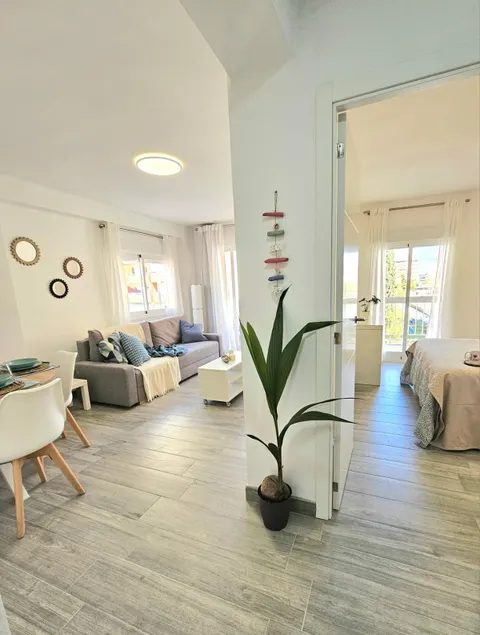 Apart. with pool and terrace - Image 1