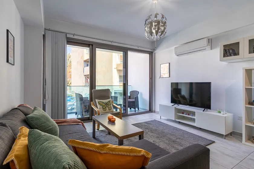 Crystal 2-Bedroom Apartment in Larnaca - Image 1
