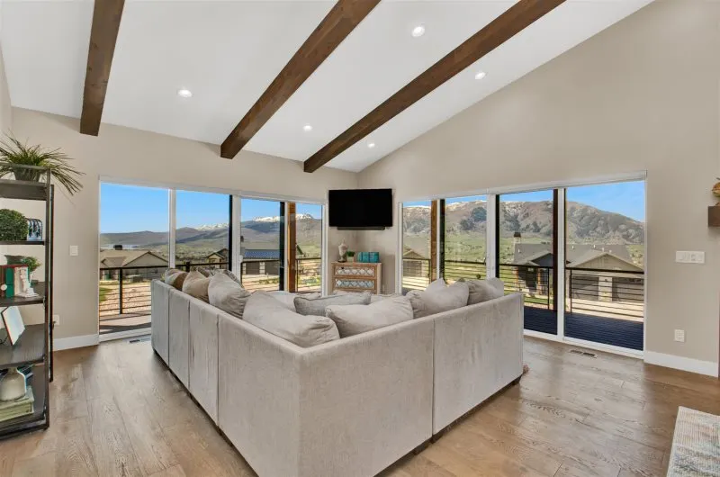 Utah Epic Mountain Retreat - Image 1