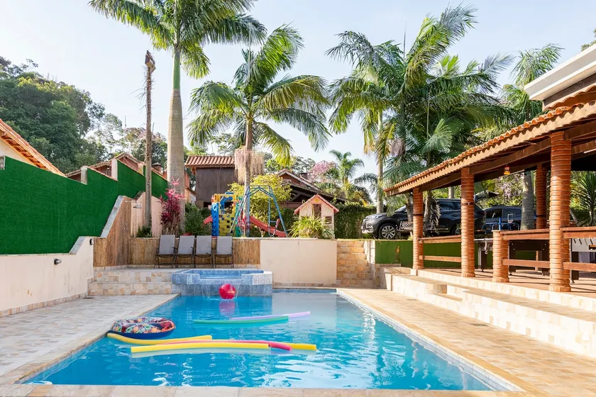 Heated pool farmhouse Suzano M. City w/ 6 bedrooms - Image 1