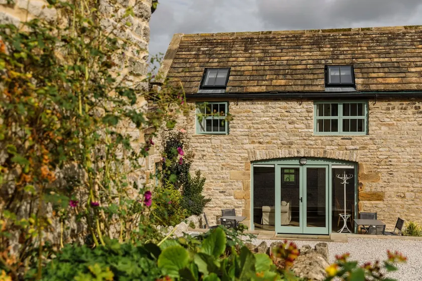 The Stables, Goosehill Hall, Castleton - Image 1