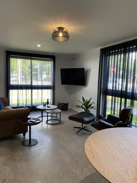 Luxe Guesthouse on McCrae - Image 1