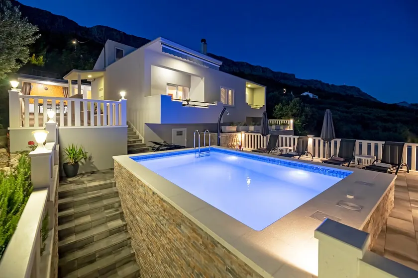 Villa Mladin for 6 with private pool and Seaview - Image 1