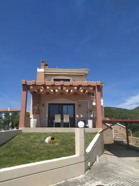 Luxury Villa - Image 1