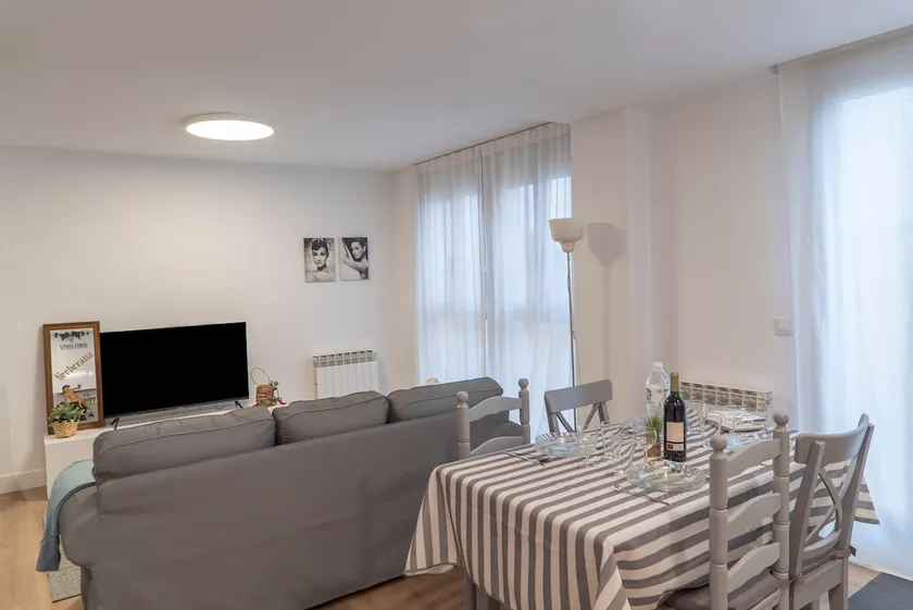 Riojaland Apartments. Gabriela1B Lardero. Parking - Image 1