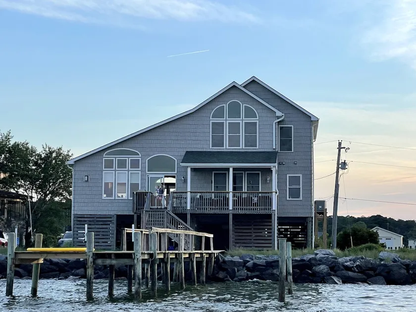Bay Front Beach House - Image 1
