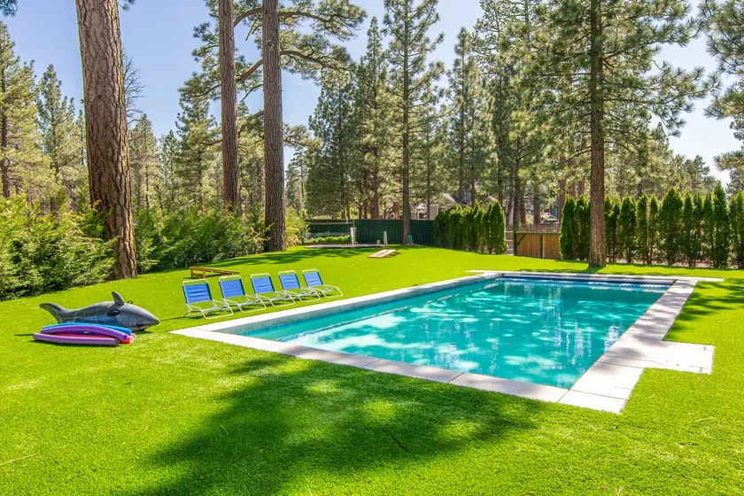 Mountain Paradise: Rare Pool, Spa, Fire Pit & BBQ! - Image 1