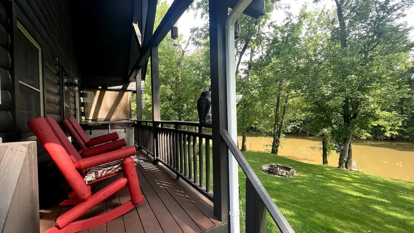 Waterfront Cabin with Hot Tub - Image 1