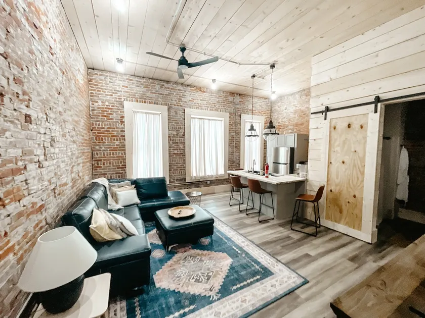 The Willow Loft II - Image 1