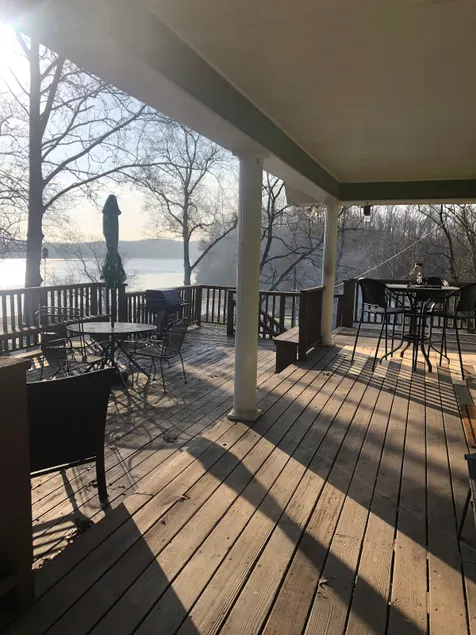 Cozy River House, Beautiful River Views, Community Boat Ramp, and Kayaks - Image 1