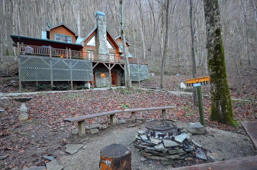 Cabin on Nantahala River! Dog-Friendly - Image 1