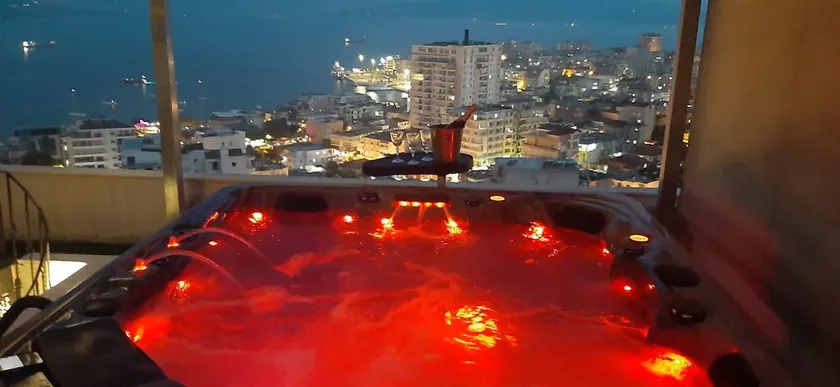 Teuta-Luxury Penthouse 200m2 - Image 1