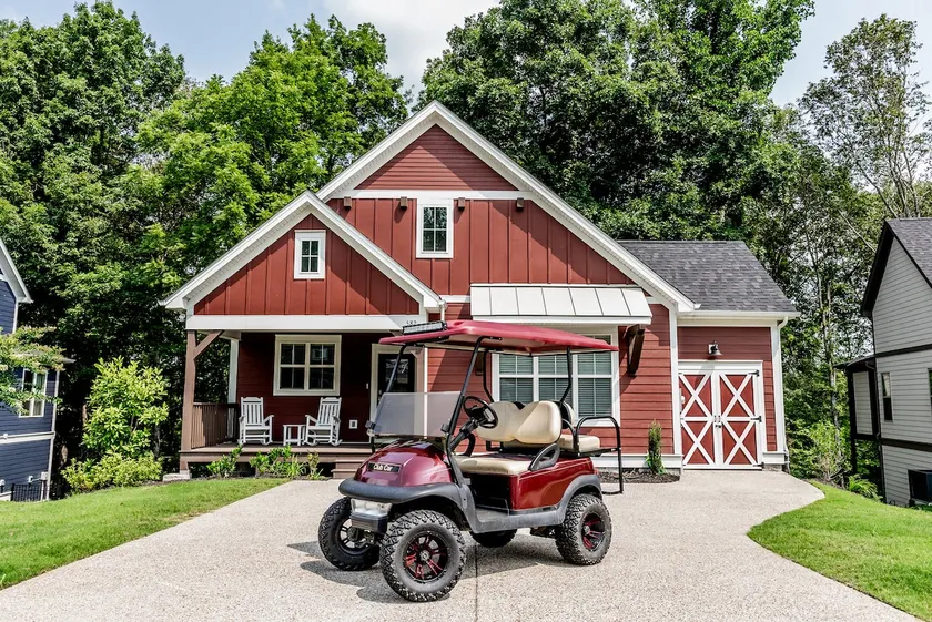 Tennessee Cabin w Hot Tub and Boating Access. - Image 1