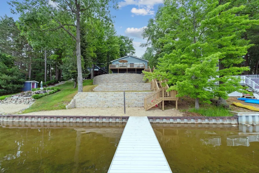 Lake Thireen Retreat - Image 1