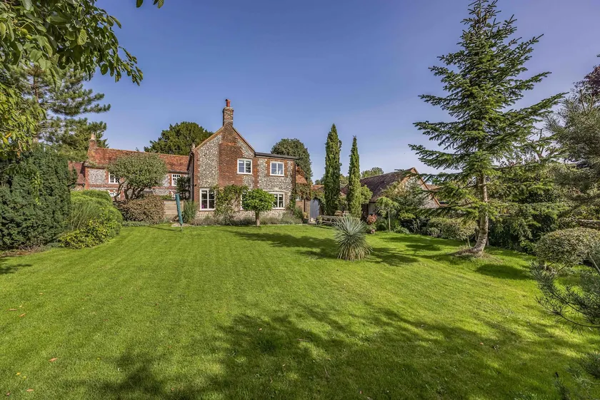 Beautiful Cottage In South Downs - Pass the Keys - Image 1