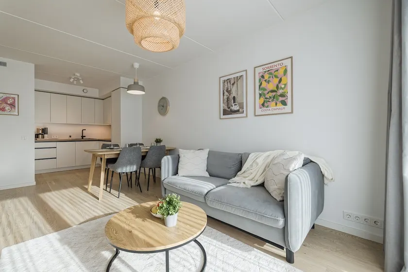 Premium Seaside Apartment - Image 1