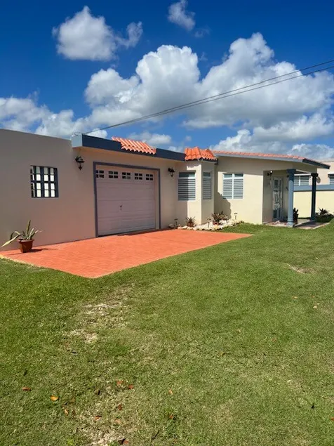 Spacious 3 Bed 2 Bath Casa Bonita by La Playa - Image 1