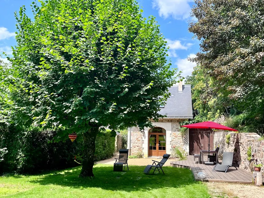 Idyllic holiday home in the henhouse - Image 1