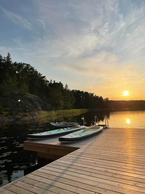 nice little newly built cottage by the lake - Image 1