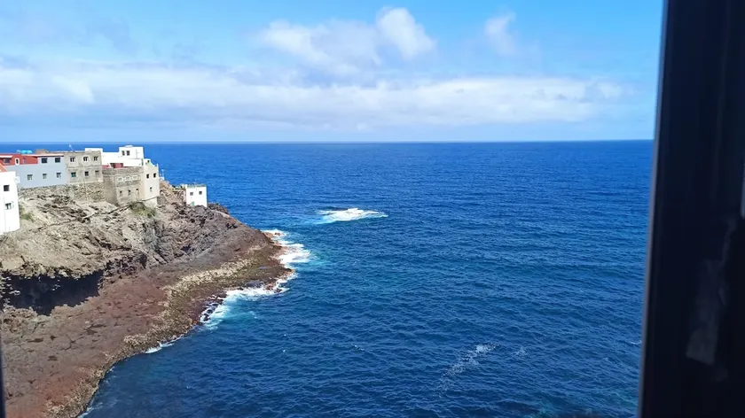 Cliff House Gran Canaria - Image 1