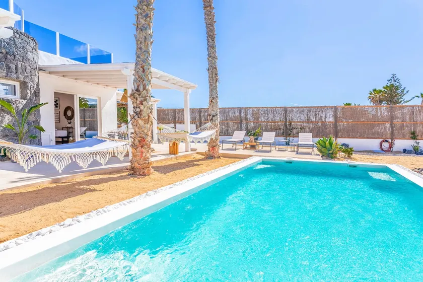 Boutique Beach Villa by Lanzarote Retreats - Private Pool - 1 min walk to Sea Pool - Image 1