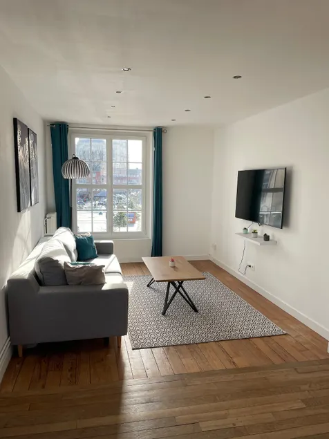 Hyper-central apartment - Image 1
