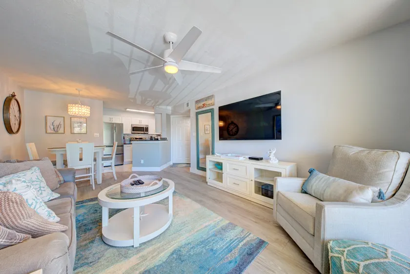 NEWLY Remodel & Fine Furnishings! - Image 1