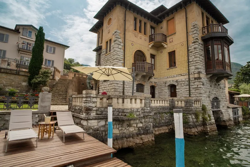 Villa Cecilia | Lakefront Elegance - Image 1
