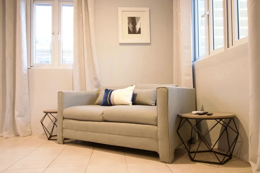 Velie's Villa Cozy & Convenient - Image 1