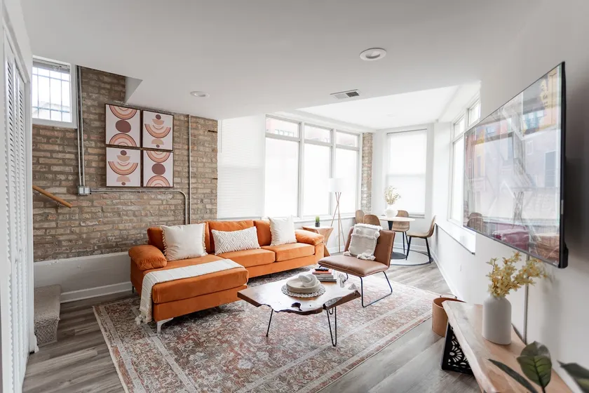 Duplex 2BR|1.5BA Retreat Near Loyola Park - Image 1