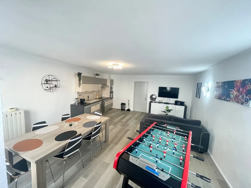 Modern and Spacious Apartment - Downtown - Image 1