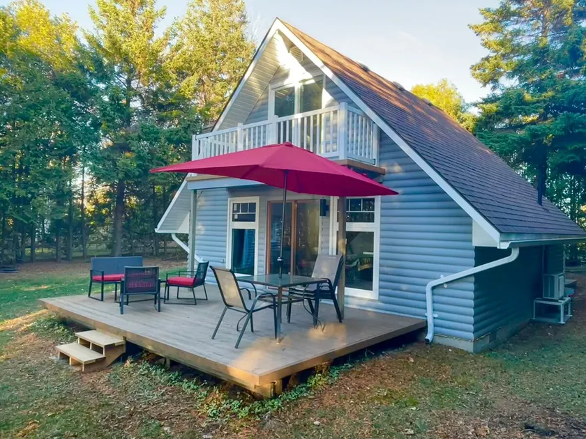 The A-Frame on Quaid's Bay - Image 1