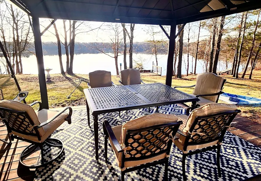 Lakefront! Pine Cone Cottage on Lake McKinley NEW - Image 1